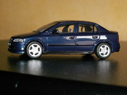 Opel sale astra miniature